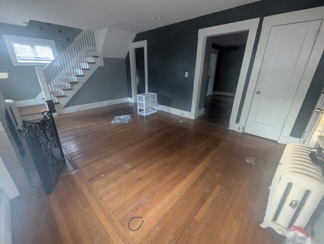 Photo - 66 Crescent St