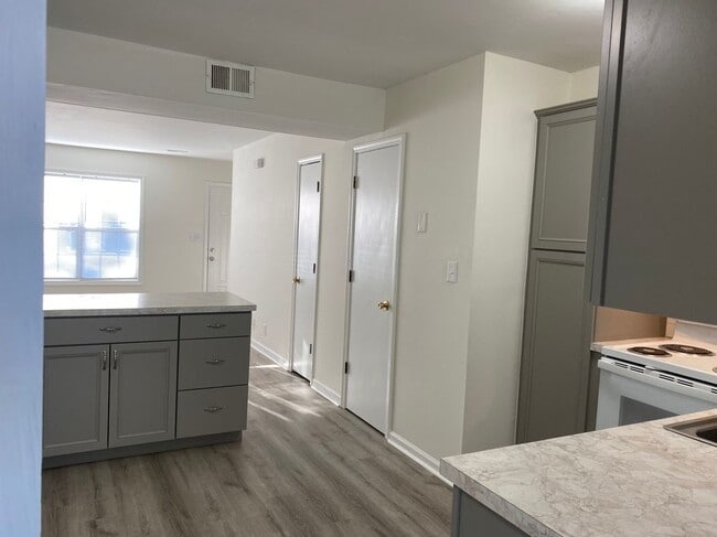 Photo - 6301 Timberline St Unit G