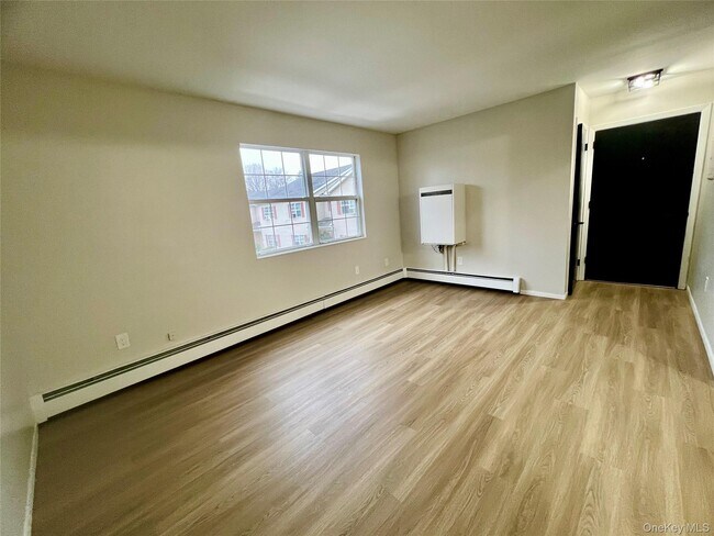 Photo - 13-19-19 Cole St Unit B25