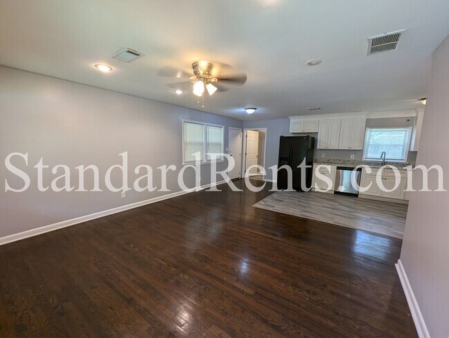 Photo - Ranch in Atlanta