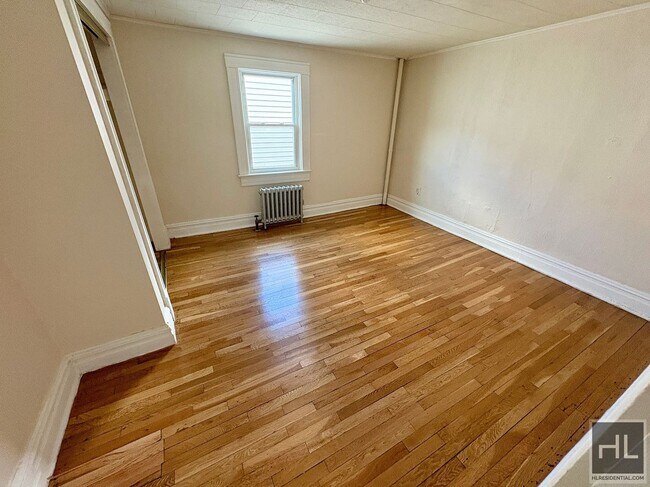 Photo - Carroll St, YONKERS Unit 3