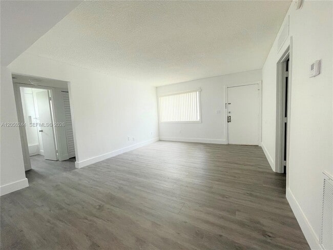 Photo - 8520 SW 133rd Avenue Rd Unit 406
