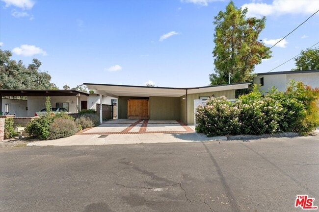 Photo - 4950 Marmol Dr