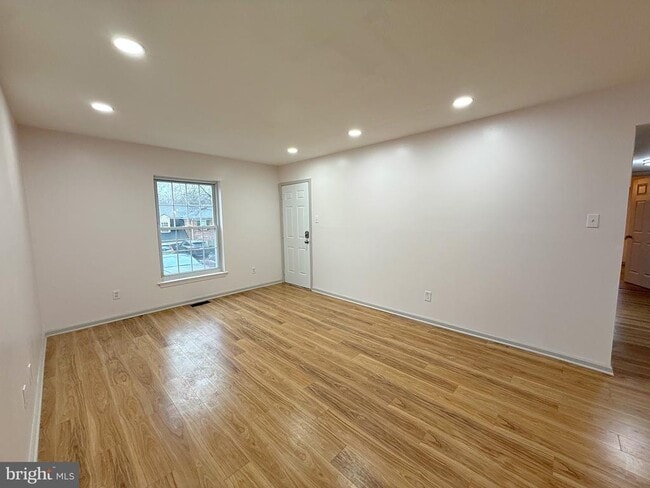 Photo - 150 Berwick Pl Unit 22A