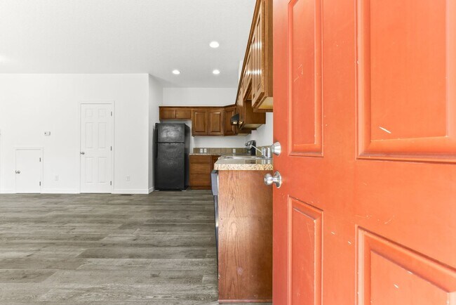 3745-3749 SE 127th Place