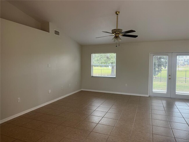 Photo - 620 Reflections Loop W