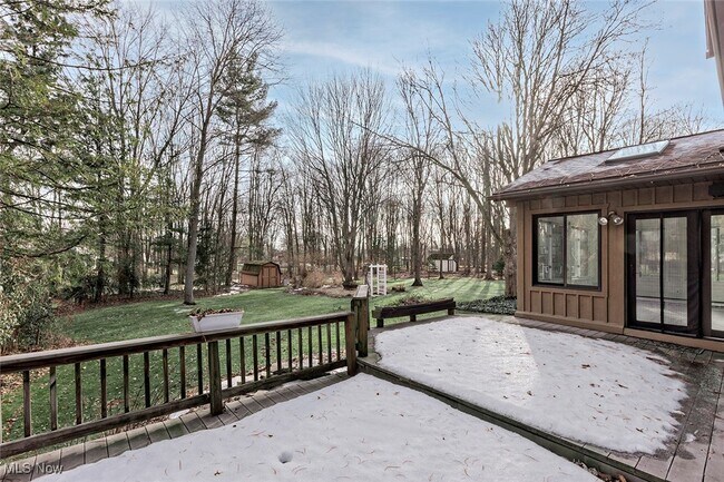 Photo - 6235 Sunnywood Dr