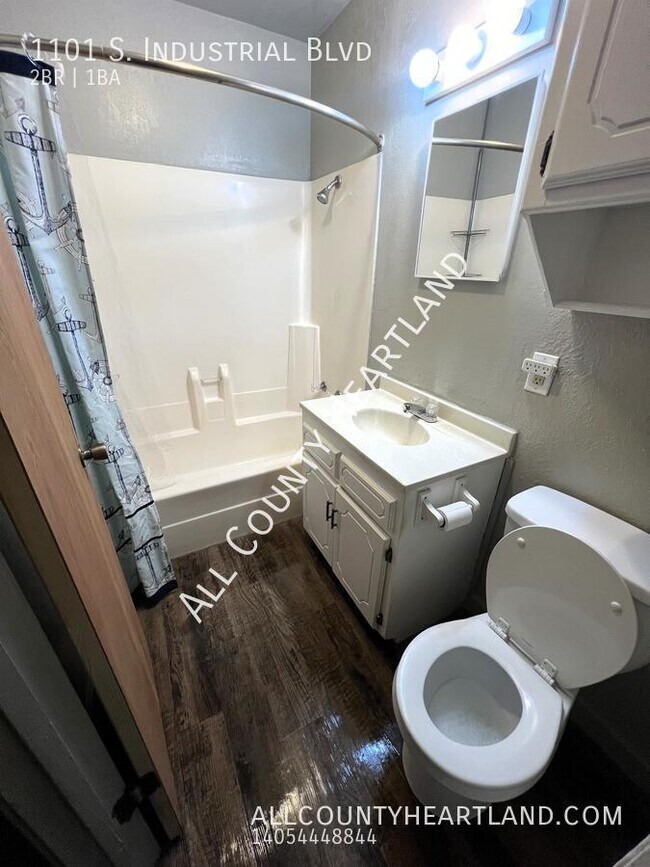 Photo - Move-In Special: 2bed/1bath in El Reno!