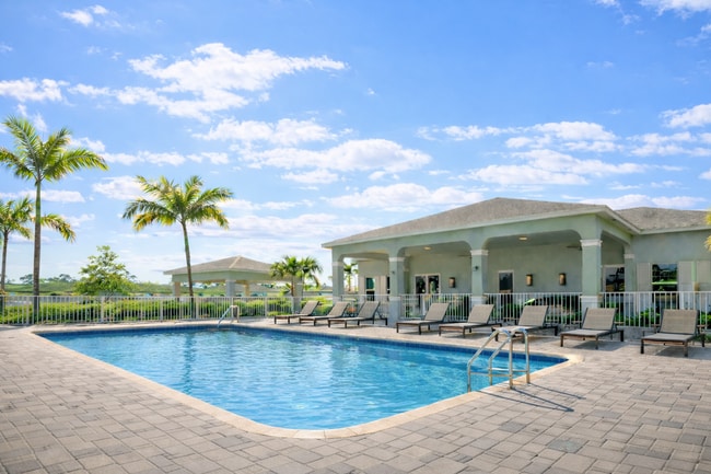 Building Photo - Ravinia St. Lucie