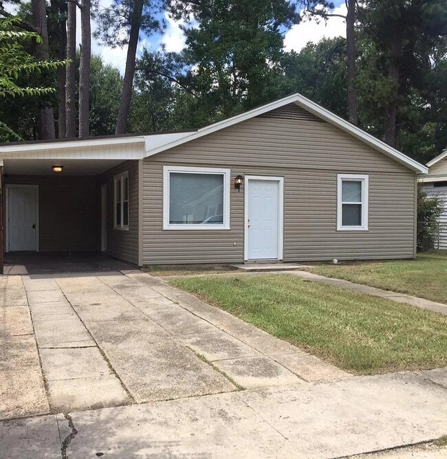 Photo - 205 N Ruland St House