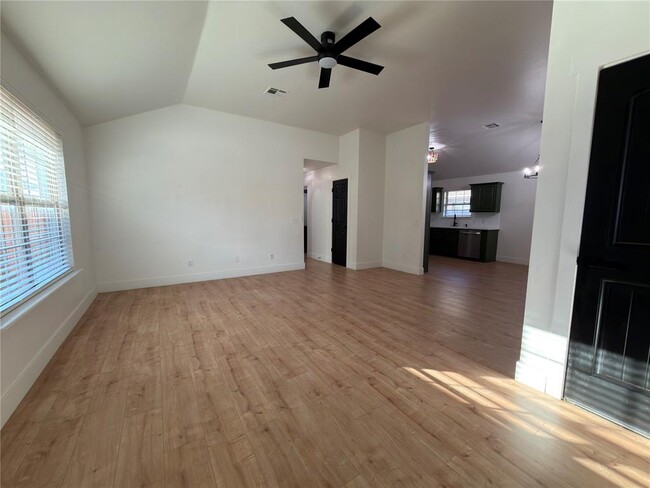 Photo - 5705 Marblewood Dr