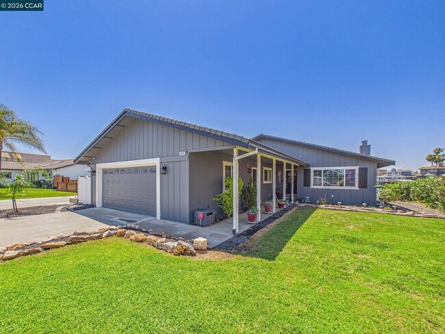 Building Photo - 4910 Cabrillo Point
