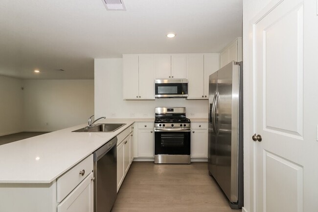 Photo - 16730 Old Wagon Wy