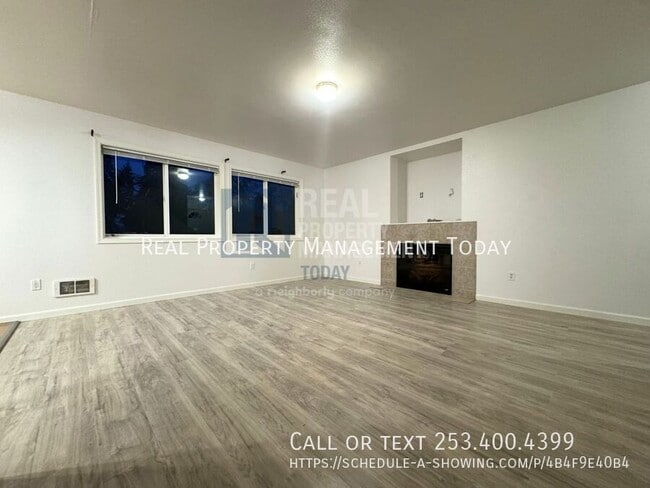 Photo - 425 175th St S