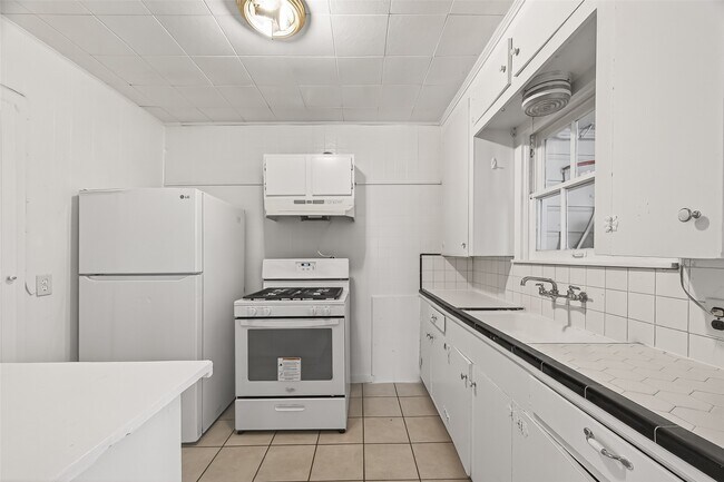 Photo - 4212 Woodhead St Unit B