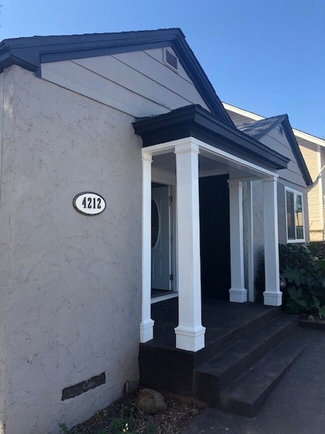 Photo - 2 BED 1 BATH HOME IN SHASTA LAKE