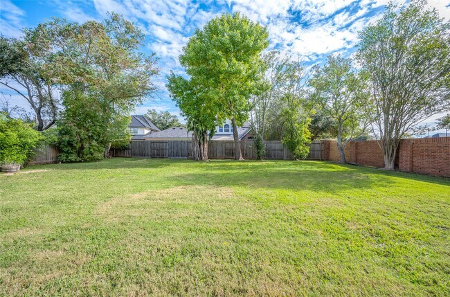 Photo - 3402 Caloway Ct