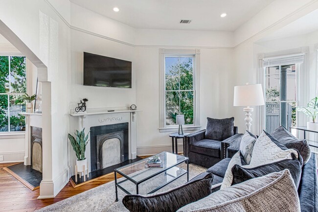 Photo - 2506 Jefferson St