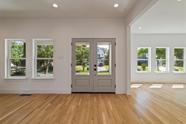 Photo - 6255 Belmont Ave