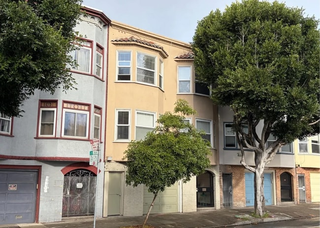 Photo - 1119 Webster St Unidad 1