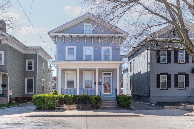Building Photo - 508 Chapel St Unit #2F Rental