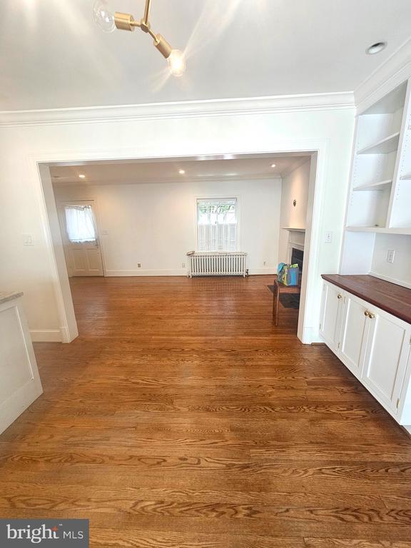 Photo - 102 E Oak St