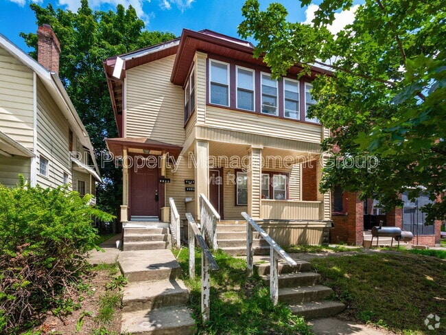 Building Photo - 1168 E Whittier St Rental