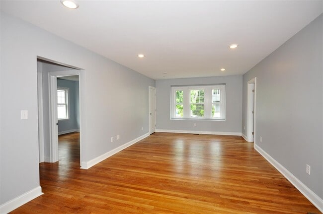 Photo - 48 Maynard St Unit 1