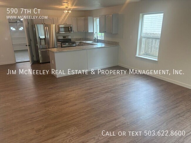 Photo - 590 7th Ct