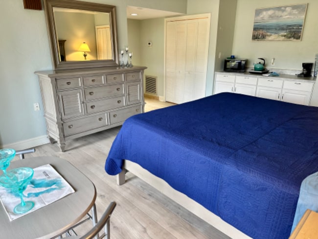 Photo - 4181 Abbey Ct Unit B