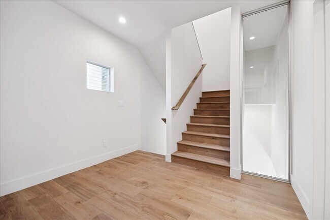 Photo - 3514 Mt Vernon St