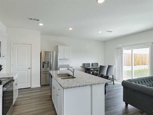 Photo - 219 Bradford Dr
