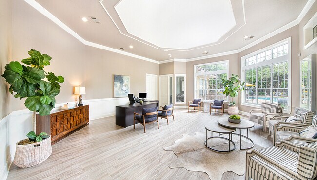 MAA Canyon Pointe