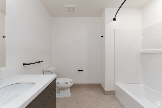 Studio, 1BA - 391SF