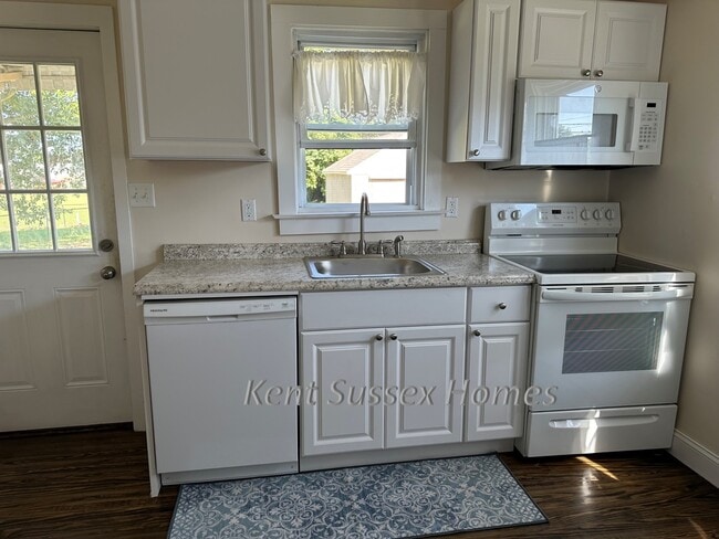 Photo - 527 S Washington St