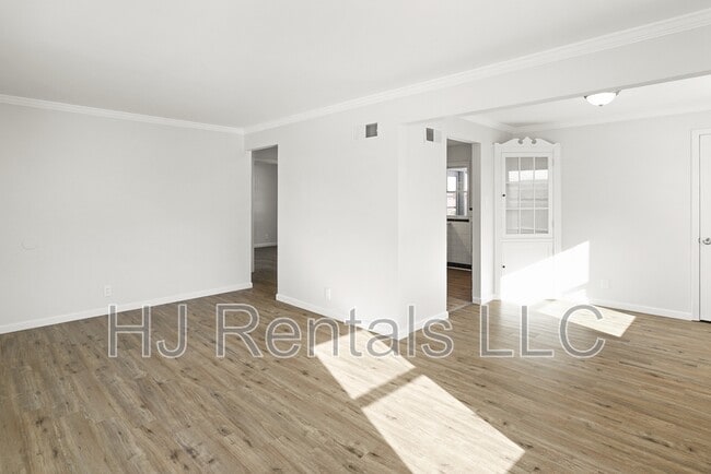 Photo - 9632 Cutler Dr