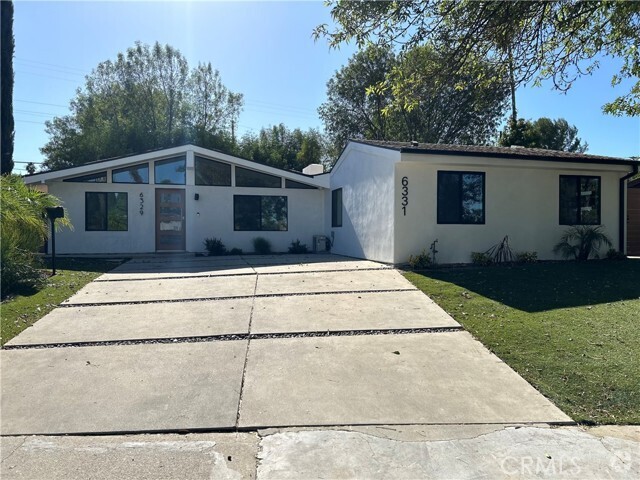 Building Photo - 6329 Jumilla Ave Rental