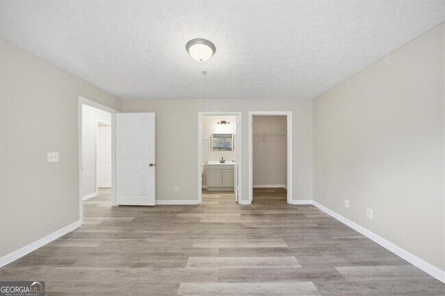 Photo - 8201 Fairington Ridge Cir