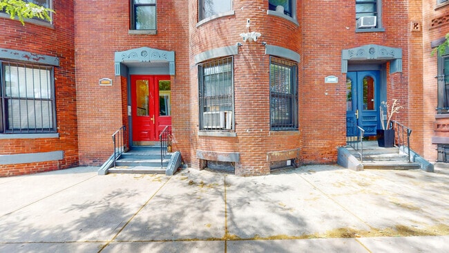 Building Photo - 88 Hammond St Unit 8 Rental