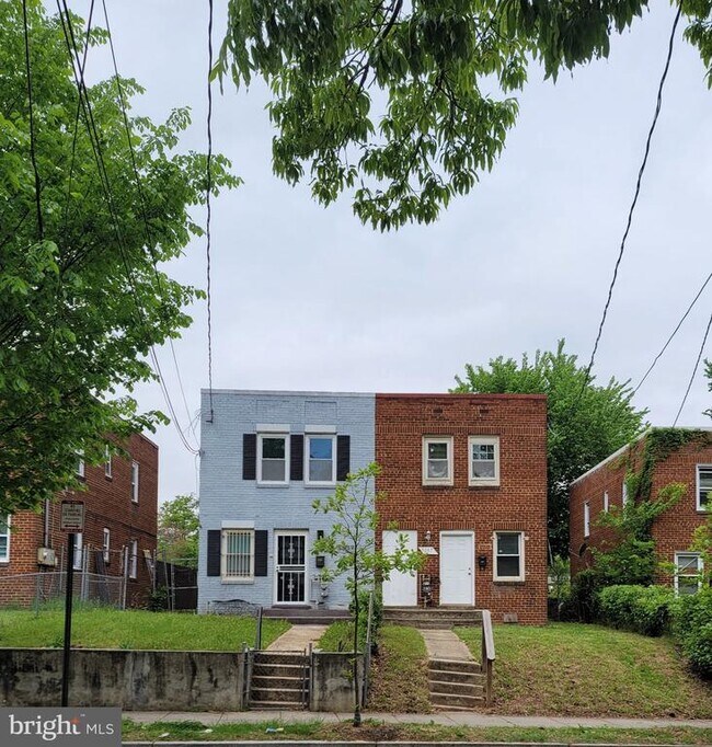 Building Photo - 5037 Benning Rd SE