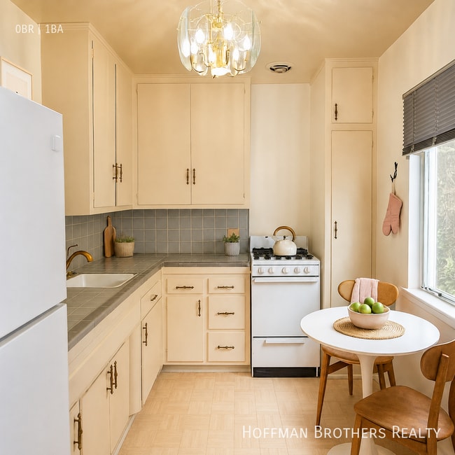 Photo - 14617 Gilmore St Unit 5