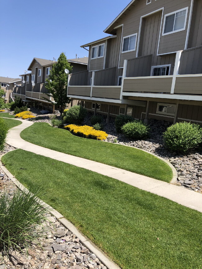 Photo - Cute 2 Bedroom 2.5 Bathroom Townhome Close to UNR!