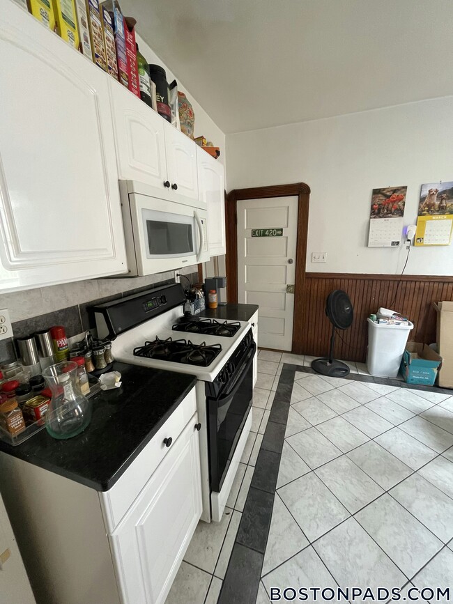 Photo - 4 Litchfield St Unit 2