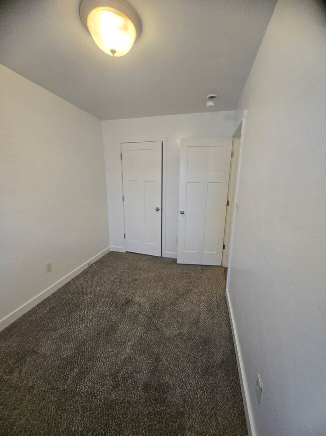 Photo - 3 Bed 2.5 Bath Town Home in Vineyard for Rent