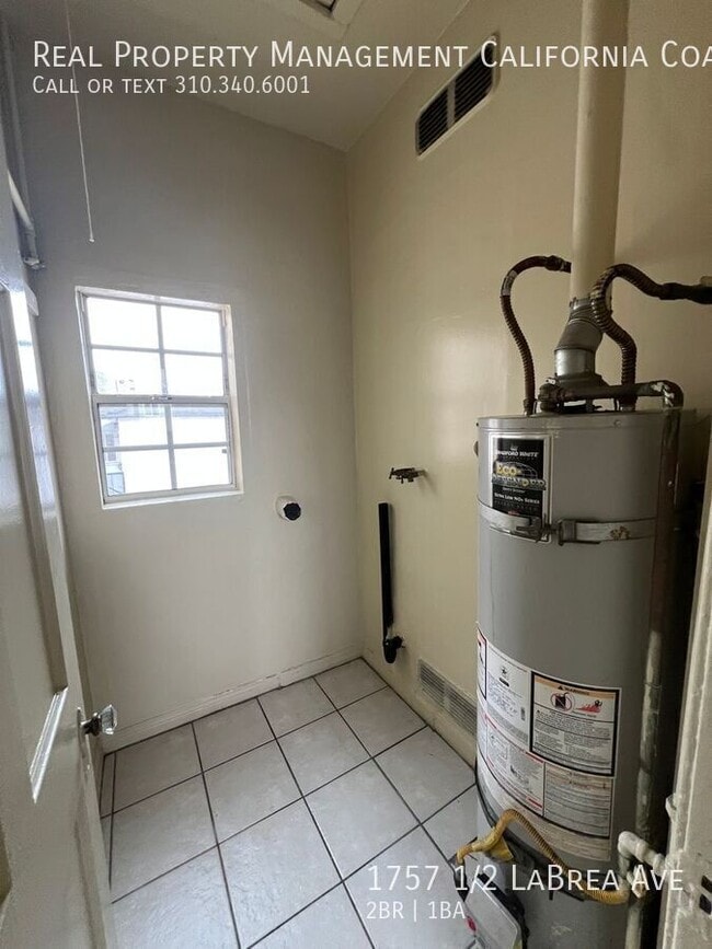 1757 1/2 LaBrea Ave-