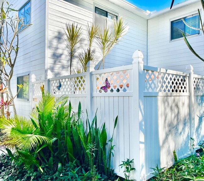 Building Photo - 7695 Tamara Lee Ct