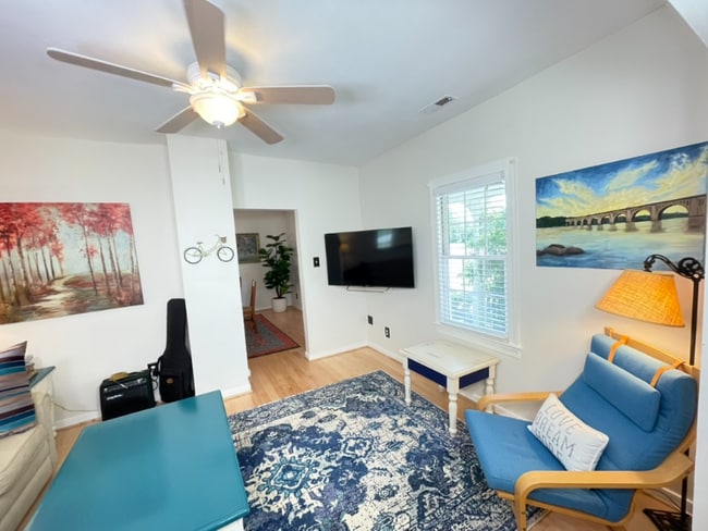 Photo - 2338 New Market Rd