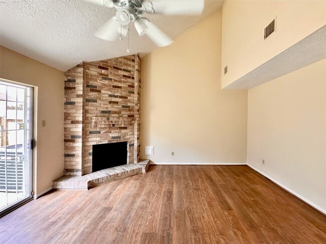 Photo - 6437 Chatham Island Ln