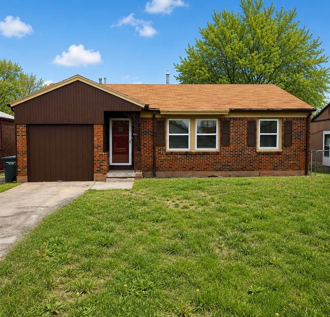 Building Photo - 4765 SE 25th St