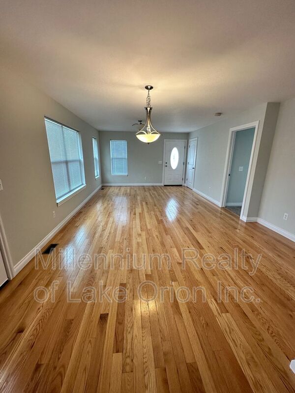 Photo - 2 Pleasant St